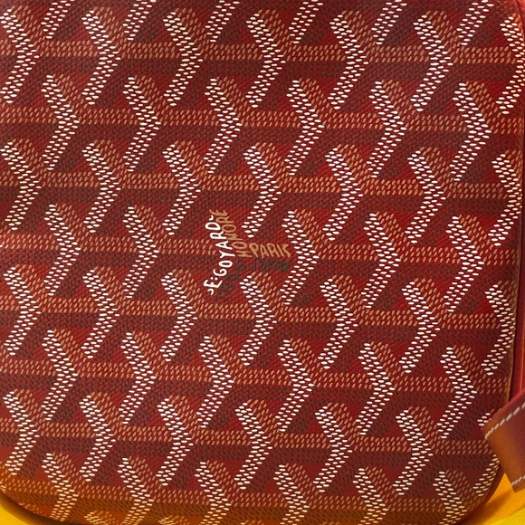 Authentic and Brand new Goyard Petit Bucket Bag in red color. Dust bag & papers - Picture 9 of 10